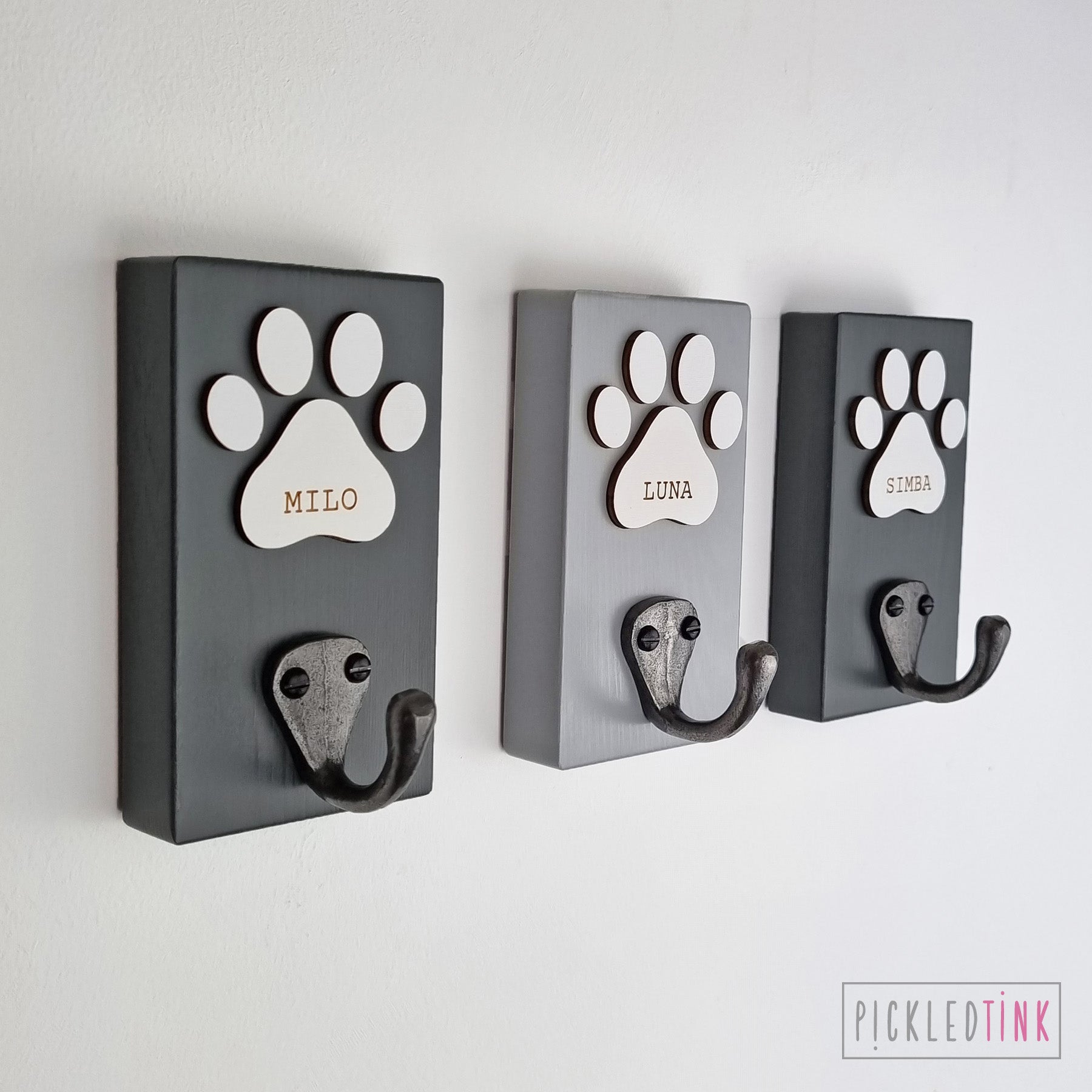 Dog clearance lead holders